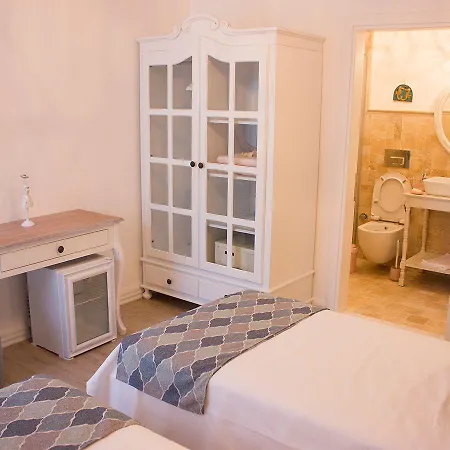 Casa Rubino Hotel *